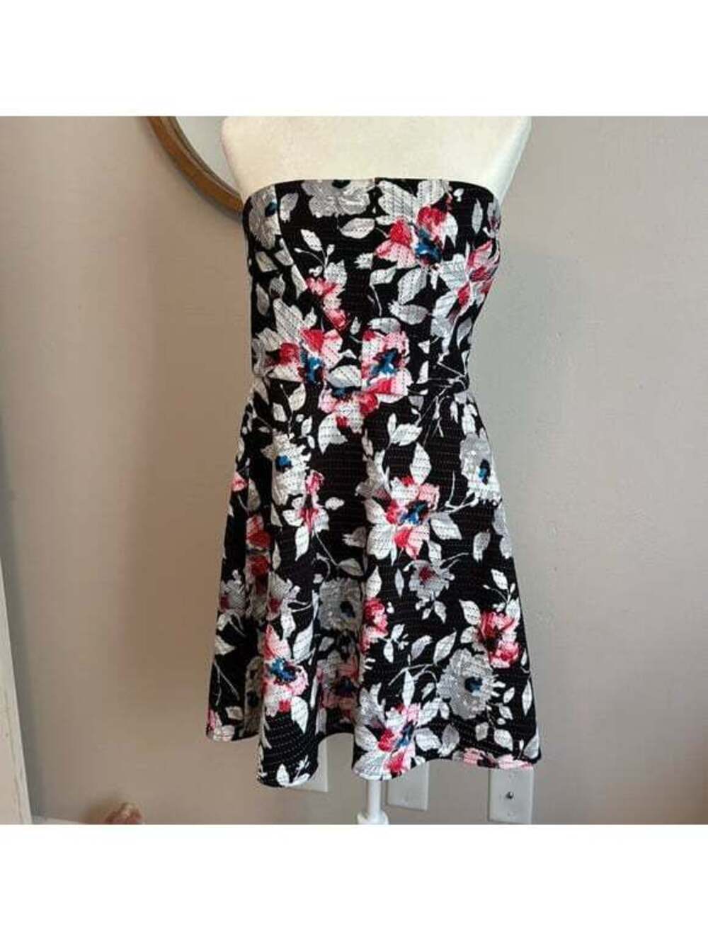 Express strapless short dress